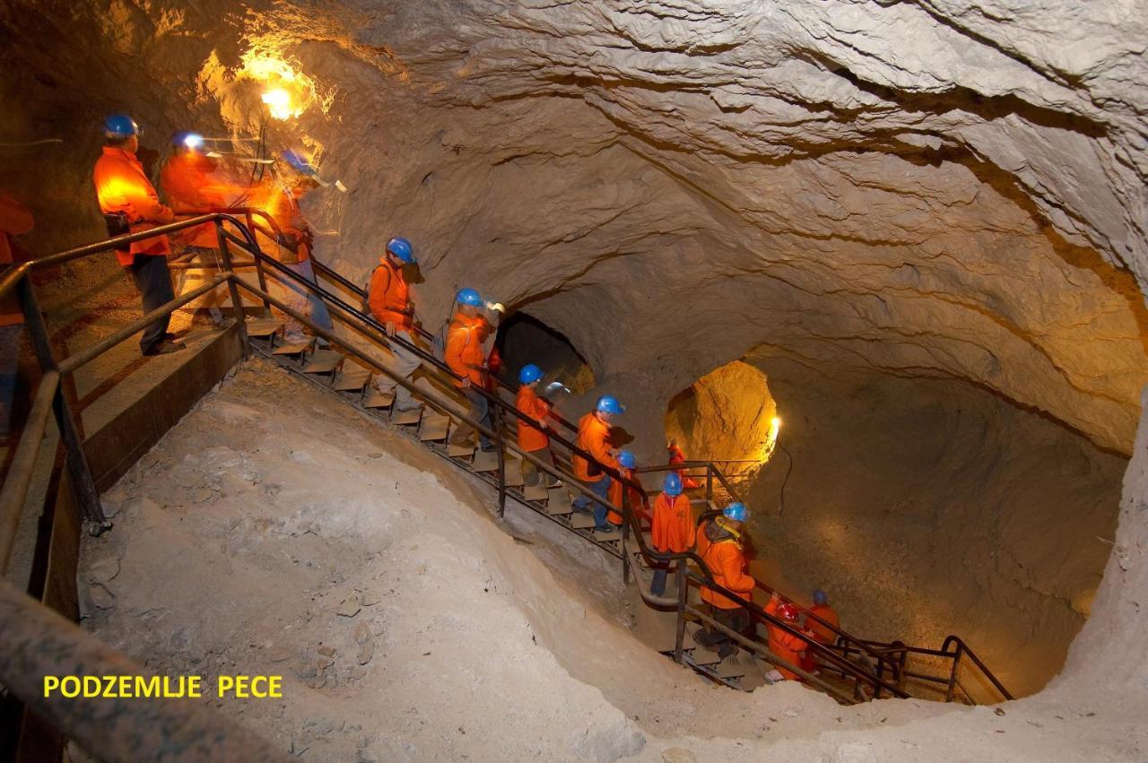 Gostilna Pik Panzió Prevalje Kültér fotó