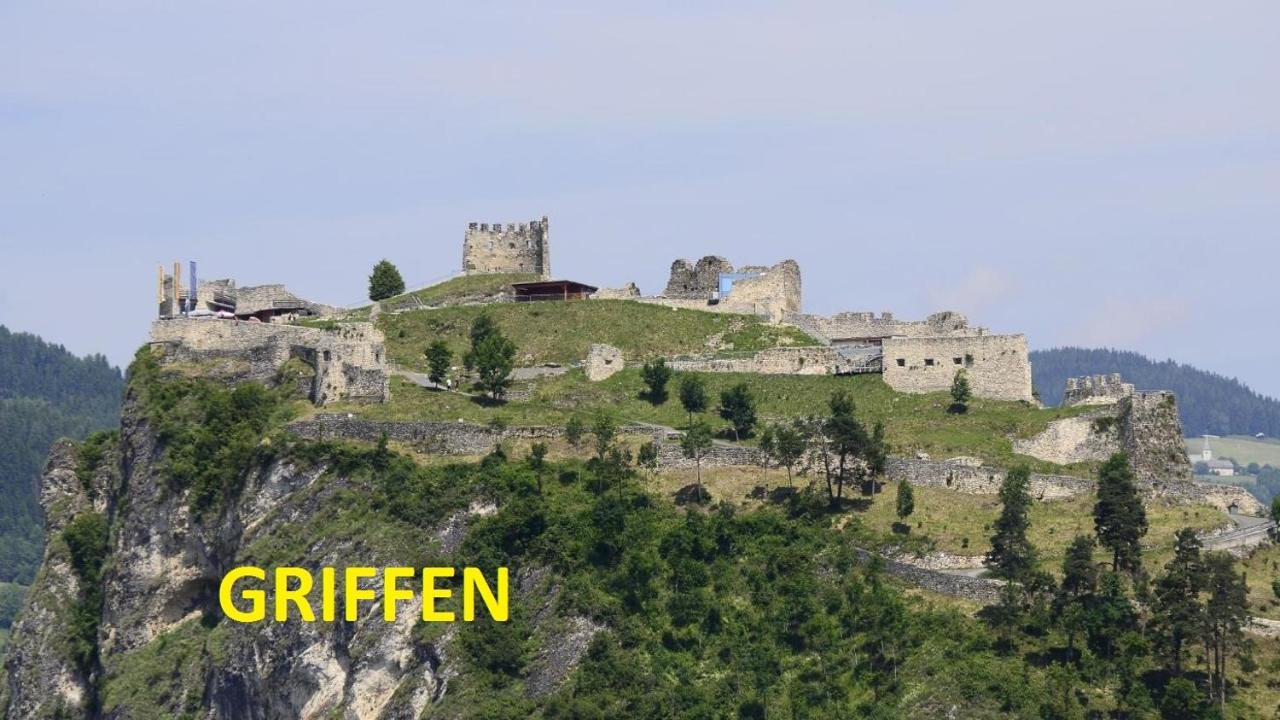 Gostilna Pik Panzió Prevalje Kültér fotó